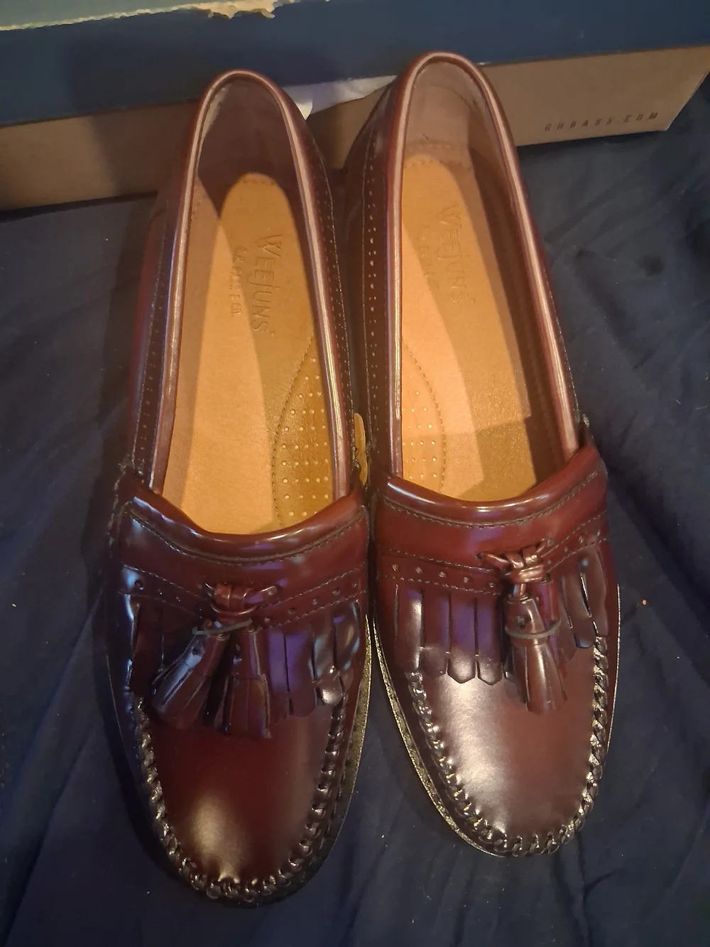 WEEJUNS® BY G.H. BASS & CO